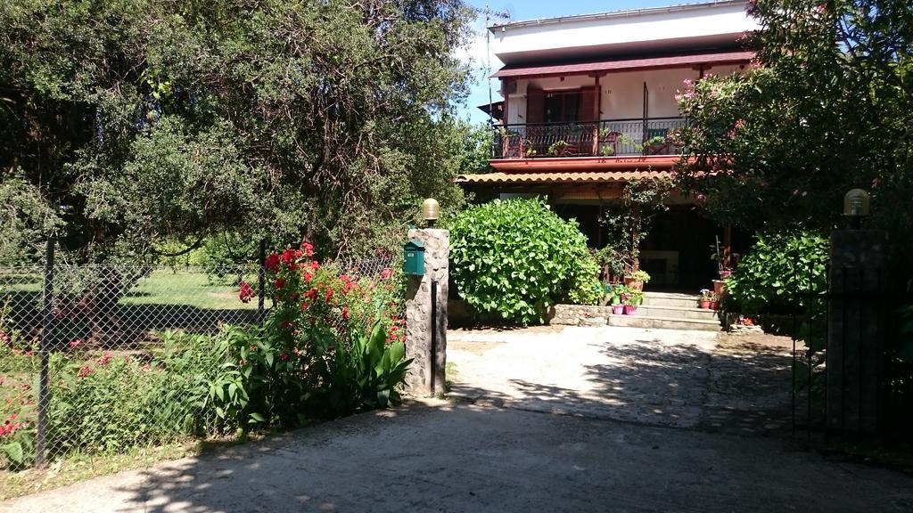 Akamatis Giorgos Otel Therma  Dış mekan fotoğraf